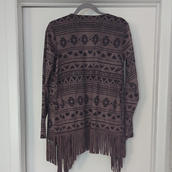 DC Geometric Pattern Fringe Cardigan - Picture 5 of 5